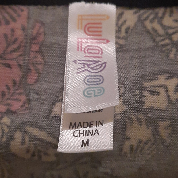 Floral Classic T - Picture 2 of 3